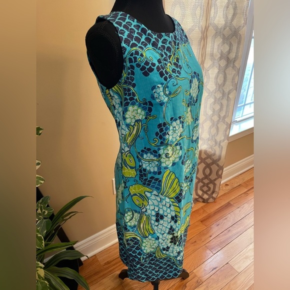 LILLY PULITZER Stephanie Koi Fish Print Sleeveless Sheath Dress Womens Sz 4 READ - Picture 3 of 14